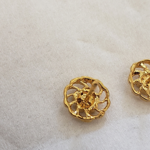 Earrings - Picture 5 of 7